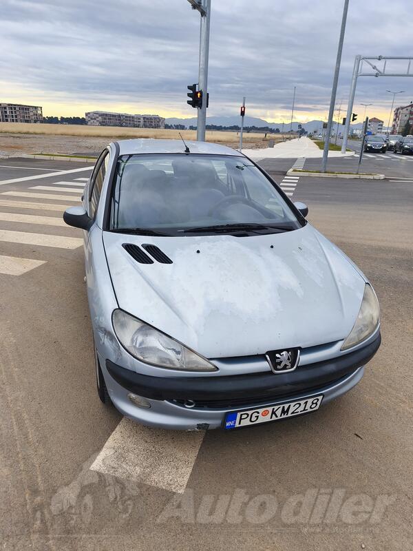 Peugeot - 206 - 1.1 benzinac