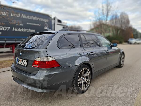 BMW - 525