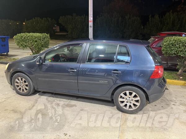 Volkswagen - Golf 5 - 2.0