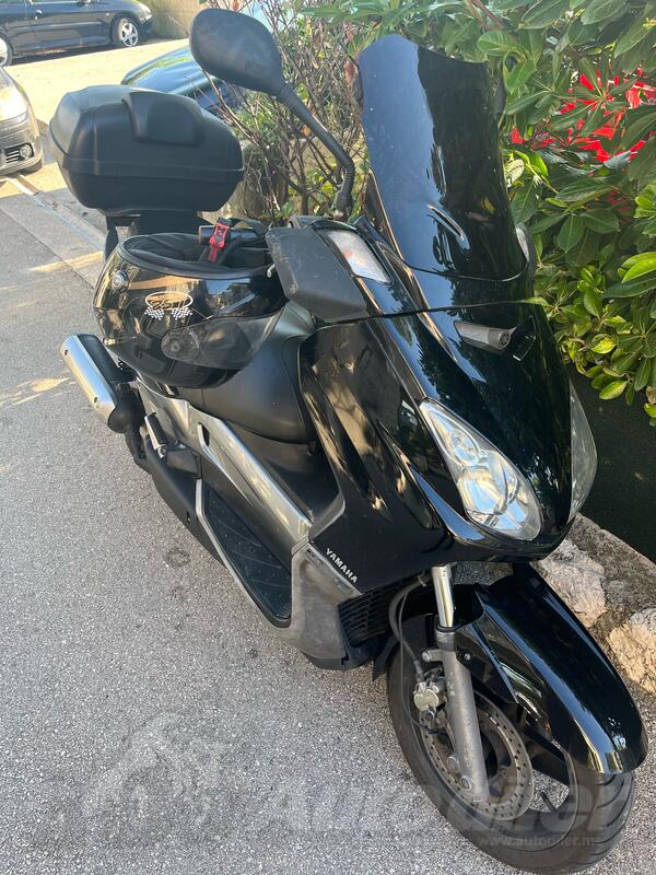 Yamaha - x max