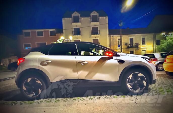 Renault - Captur - Techno Mild hybrid 160 EDC