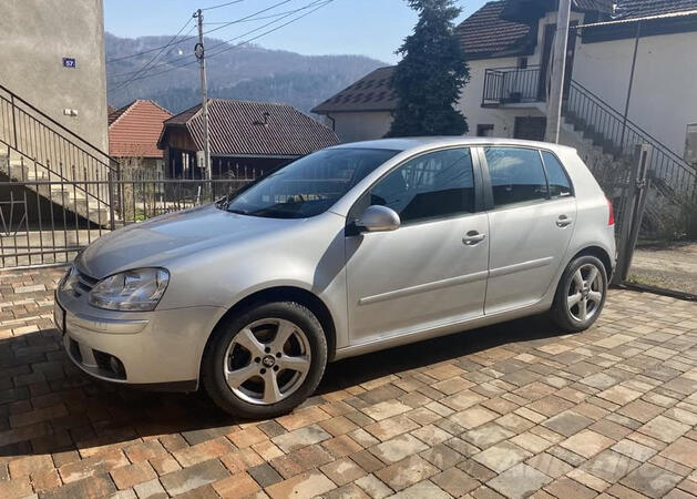 Volkswagen - Golf 5 - 1.9 tdi