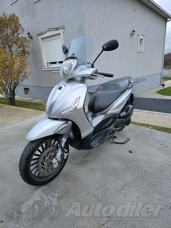 Piaggio - Beverly