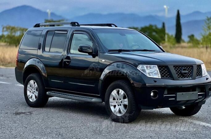 Nissan - Pathfinder - 2.5