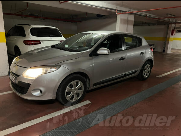 Renault - Megane - 1.6 benzin+LPG, 2011, 12 mjeseci registeovan, 4 nove zimske gume