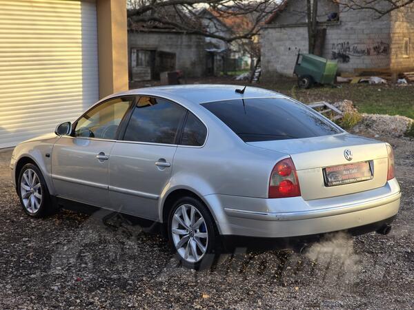 Volkswagen - Passat - 2.8 4X4