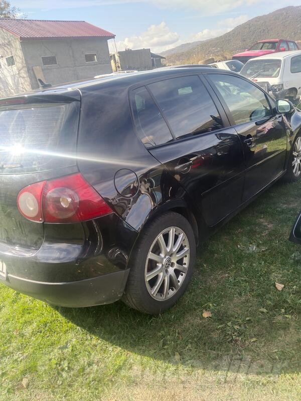 U djelovima Volkswagen - Golf 5 1.9 bkc