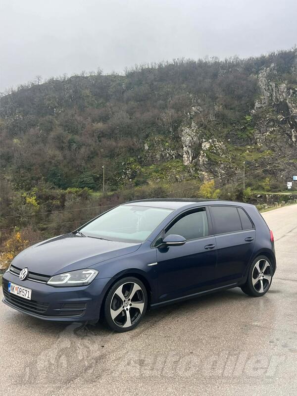 Volkswagen - Golf 7 - 1.6 bluemotion