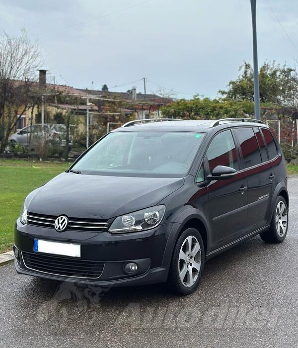 Volkswagen - Touran - 2.0 tdi