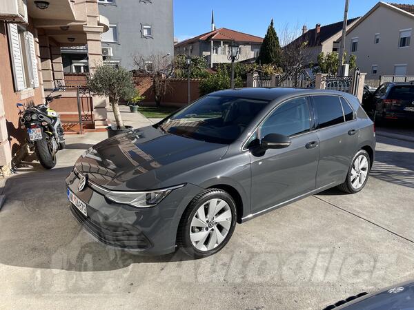 Volkswagen - Golf 8 - 2.0 tdi