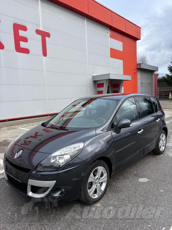 Renault - Scenic - 1.9 96KW