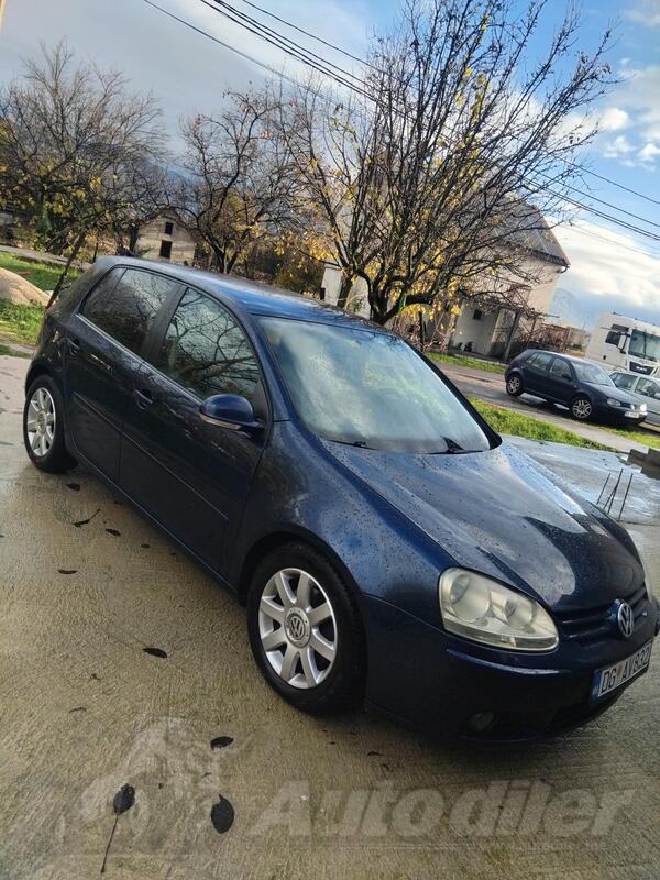 Volkswagen - Golf 5 - 2.0 TDI