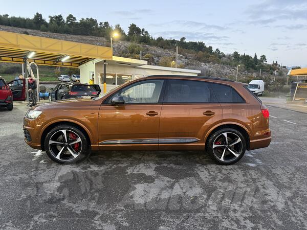 Audi - SQ7 - 3.0
