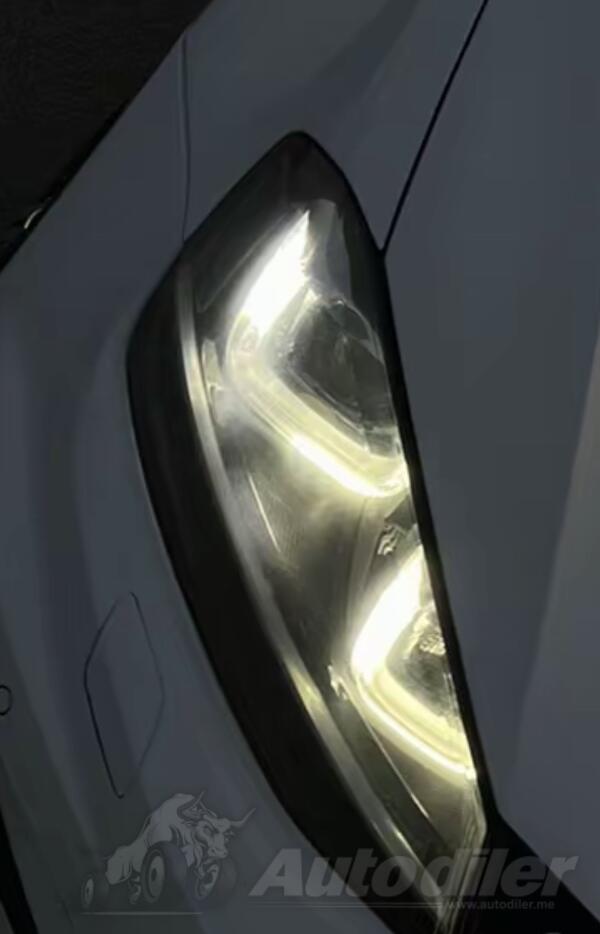 Оба фара za Volkswagen - Golf 7    - 2016