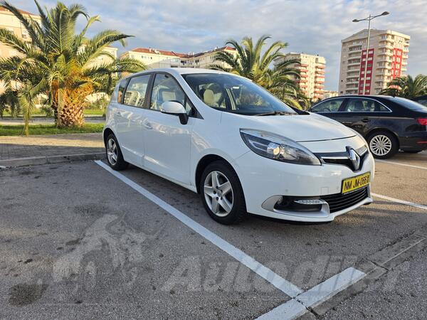 Renault - Scenic - 1.5 DCI