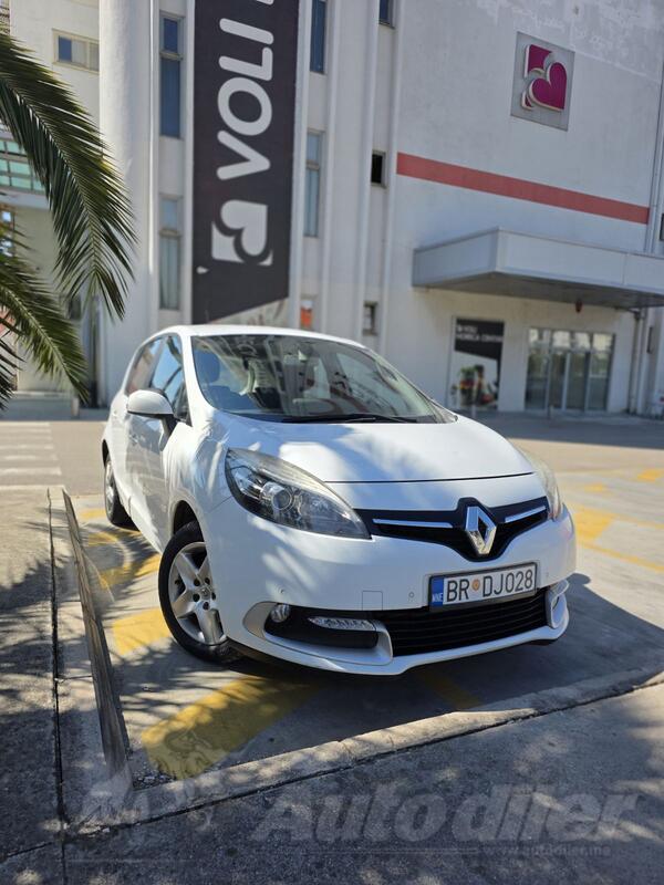 Renault - Scenic - 1.5 DCI