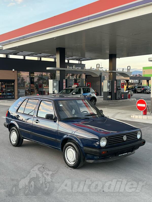 Volkswagen - Golf 2 - 1.8i