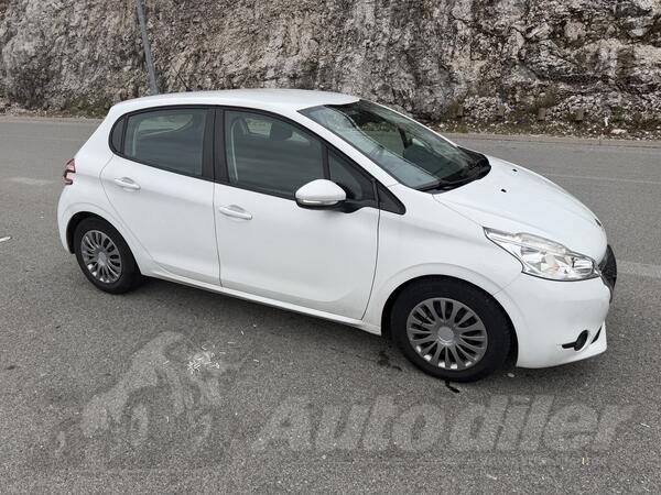Peugeot - 208 - EHDI