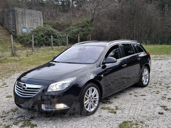 Opel - Insignia - 2.0 benzin 4x4
