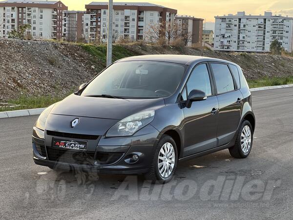 Renault - Scenic - 1.5 DCI