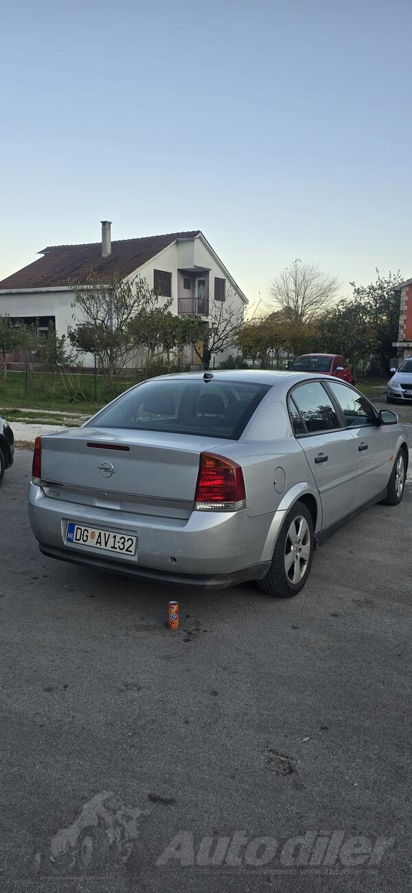 Opel - Vectra - 2.2 tdci