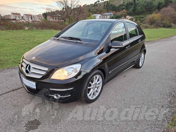 Mercedes Benz - B 200