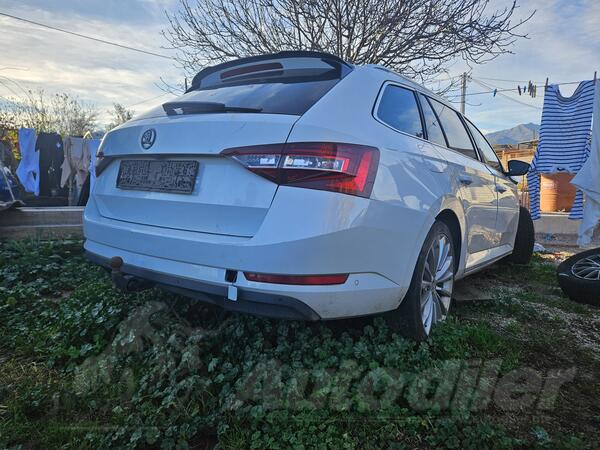 U djelovima Škoda - Superb 2.0 tdi DSG  4X4