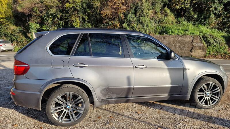 BMW - X5