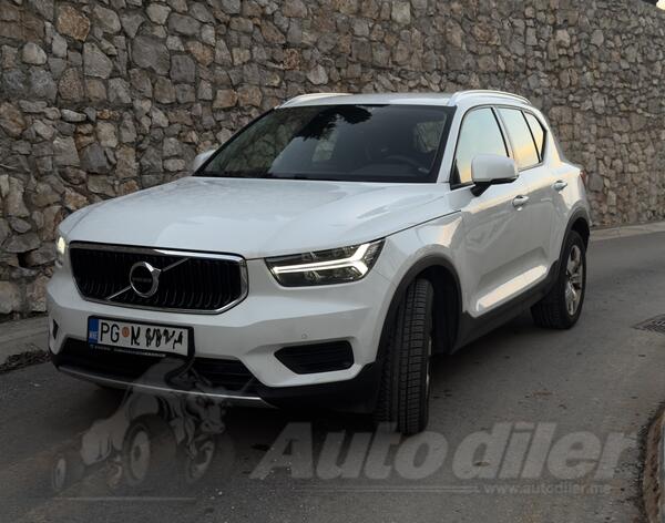 Volvo - XC 40 - 2.0