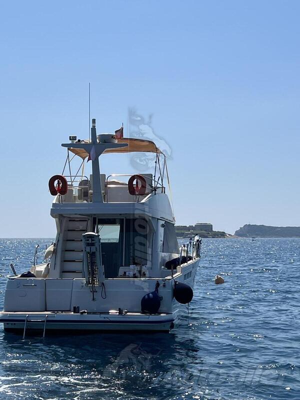 Beneteau - Antares 13.8