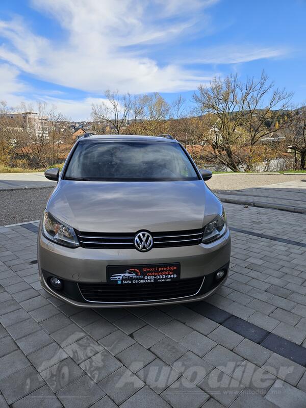 Volkswagen - Touran - 2.0 TDI