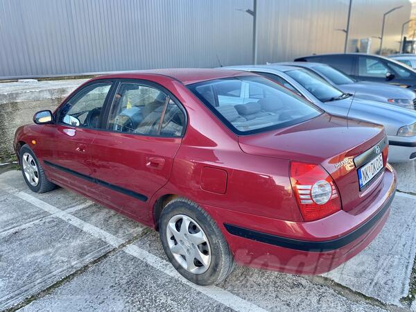 Hyundai - Elantra - 2.0