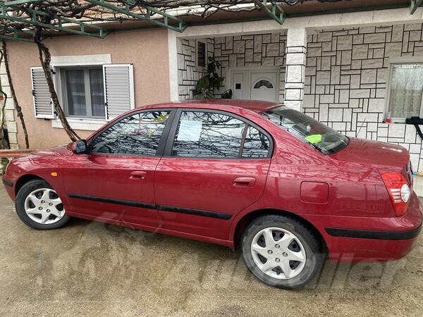 Hyundai - Elantra - 2.0