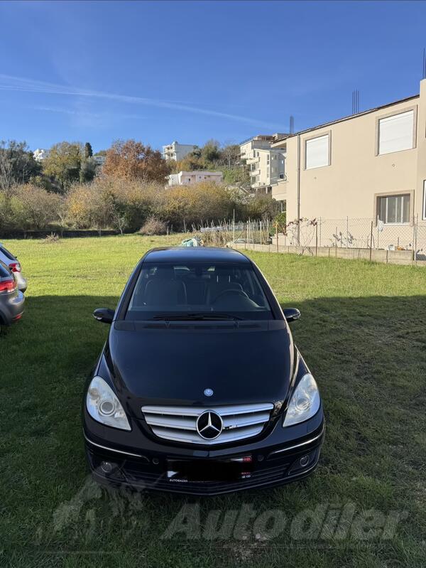 Mercedes Benz - B 200 - benzin