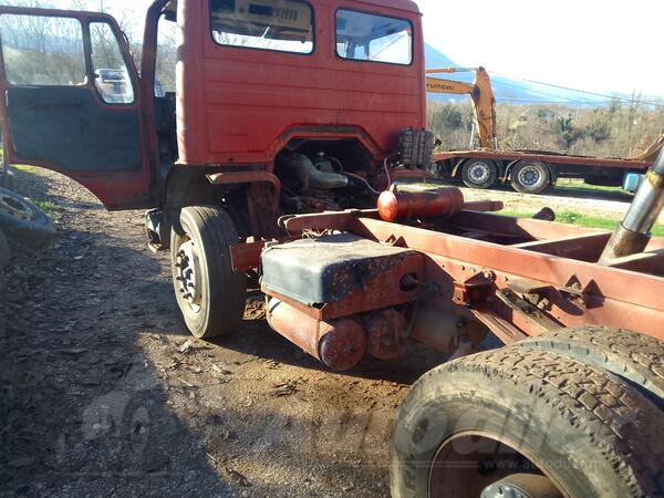 Mercedes Benz - 12 13