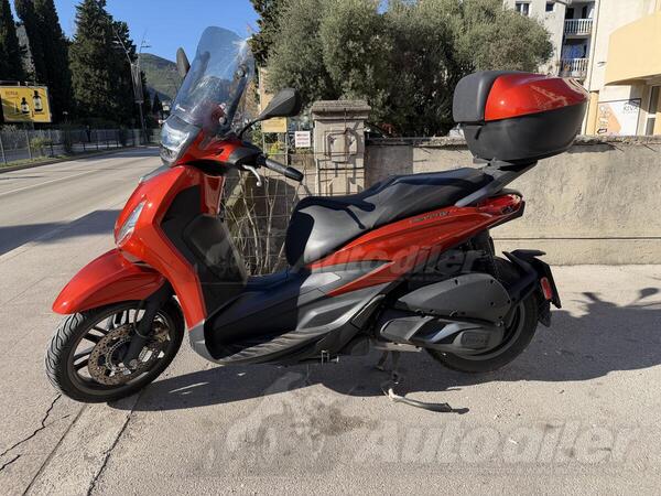Piaggio - Beverly 300 HPE