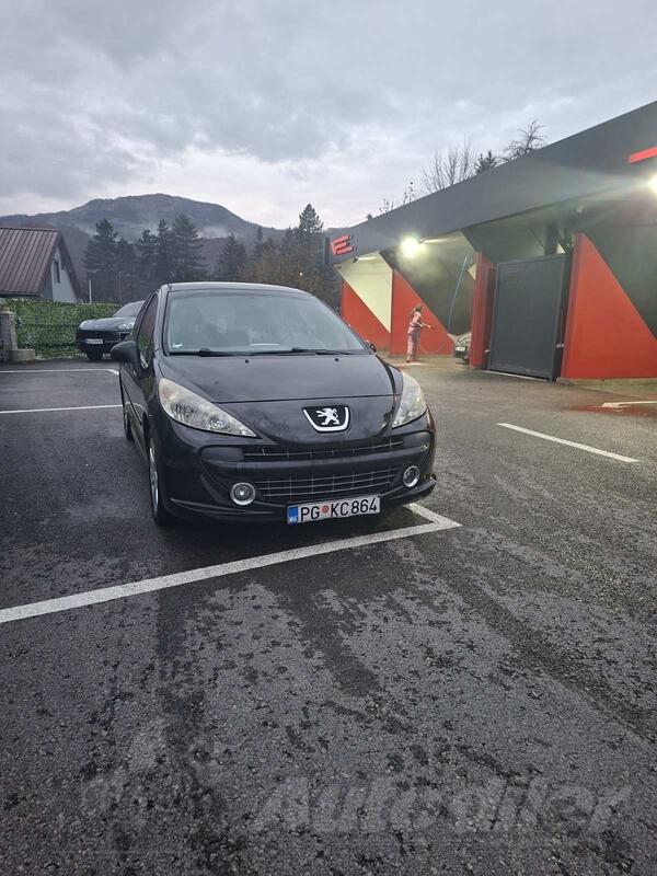Peugeot - 207 - 1.6 hdi