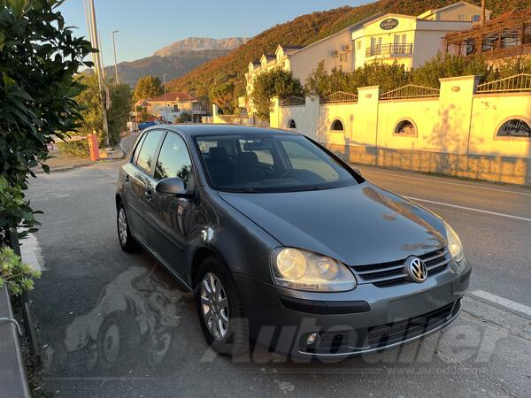 Volkswagen - Golf 5 - 1.9 TDI BKC