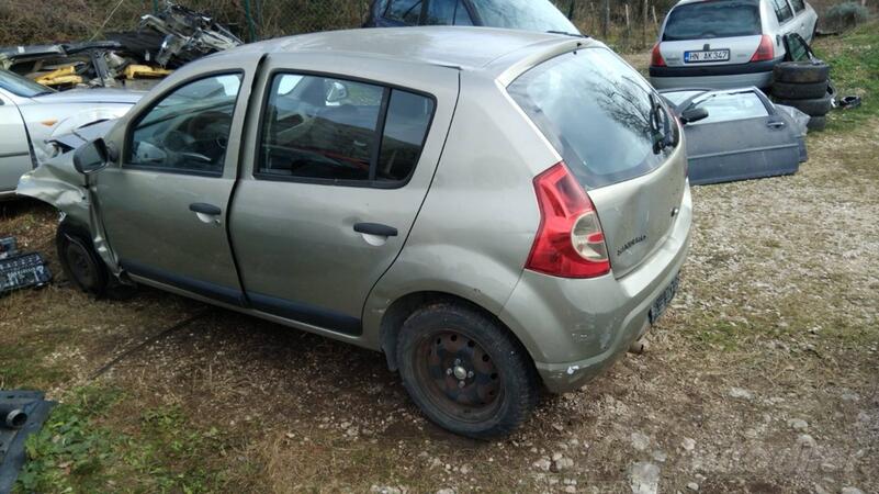 U djelovima Dacia - Sandero 1.4 benzin