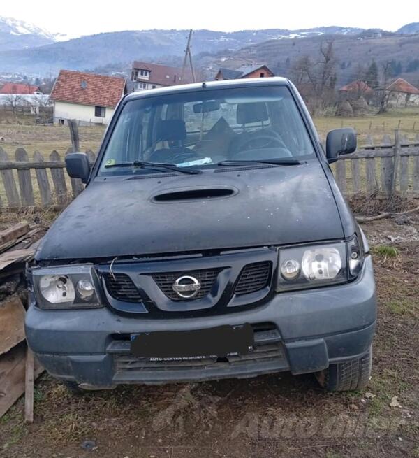 U djelovima Nissan - Terrano II 2.7 tdi