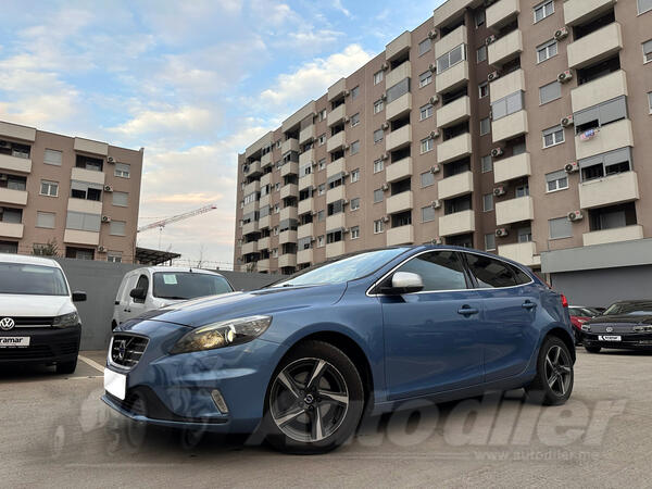 Volvo - V40 - 2.0 D R-DESIGN 120KS