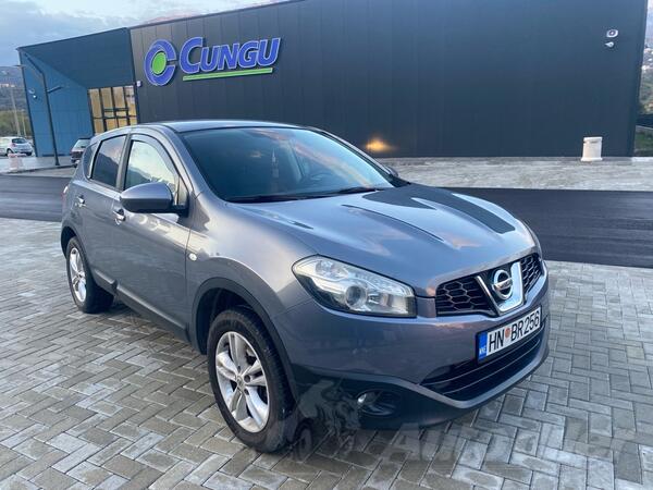 Nissan - Qashqai