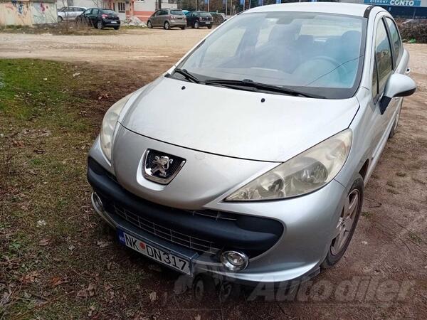 Peugeot - 207 - 1.4