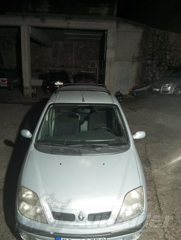 Renault - Scenic - 19 dci