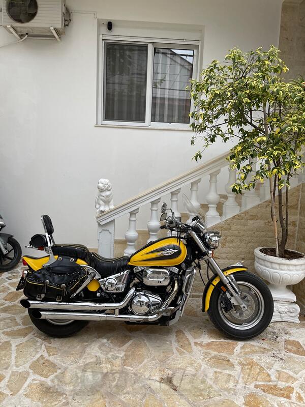 Suzuki - Marauder vz800