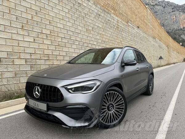 Mercedes Benz - GLA 220 - AMG