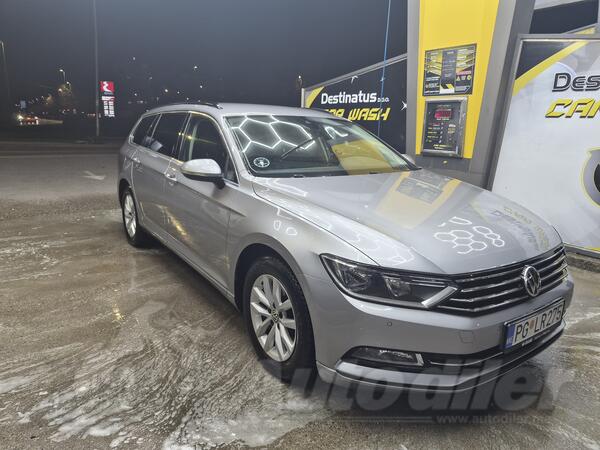 Volkswagen - Passat - 2.0
