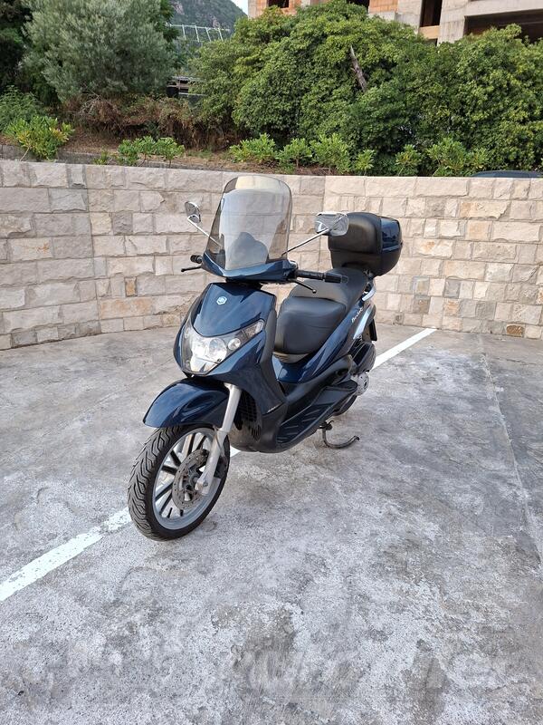 Piaggio - Beverly 250ie