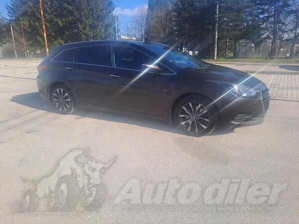 Hyundai - i40 - 1.7 crdi