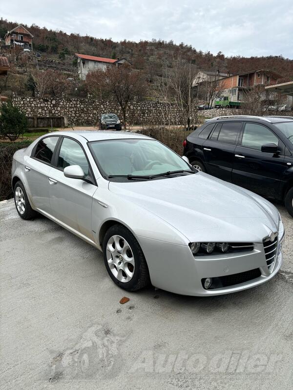 Alfa Romeo - 159 - 1.9 110kw